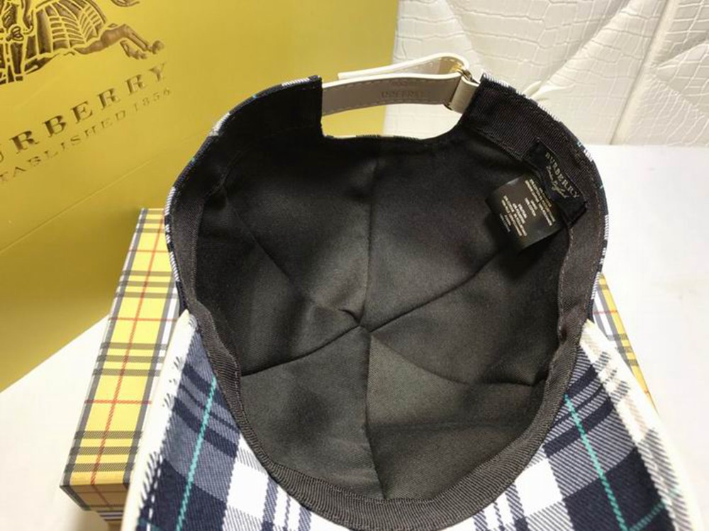 Bv*b*rry Hat